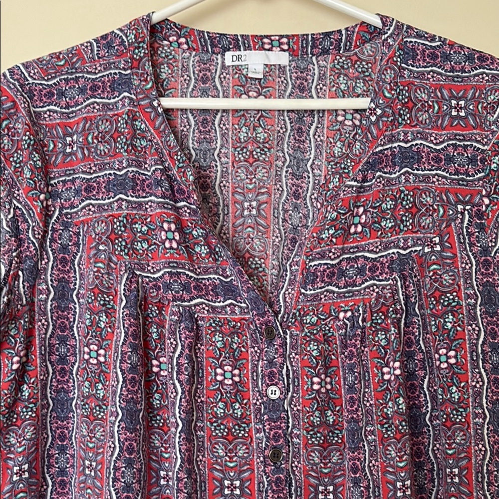 DR2 Red and Blue Buttoned Blouse with Mandarin Collar